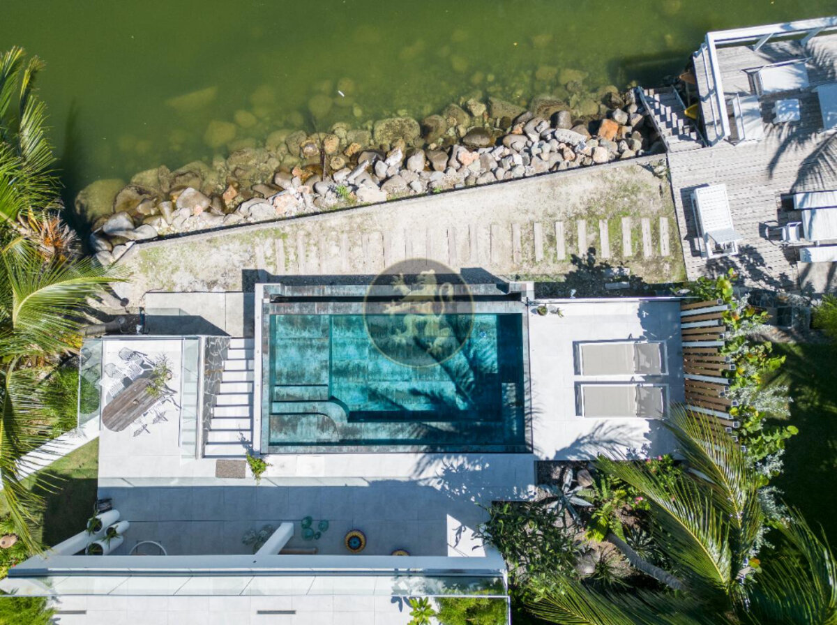 Villa Sunrise Blue Lagoon Luxurious Waterfront