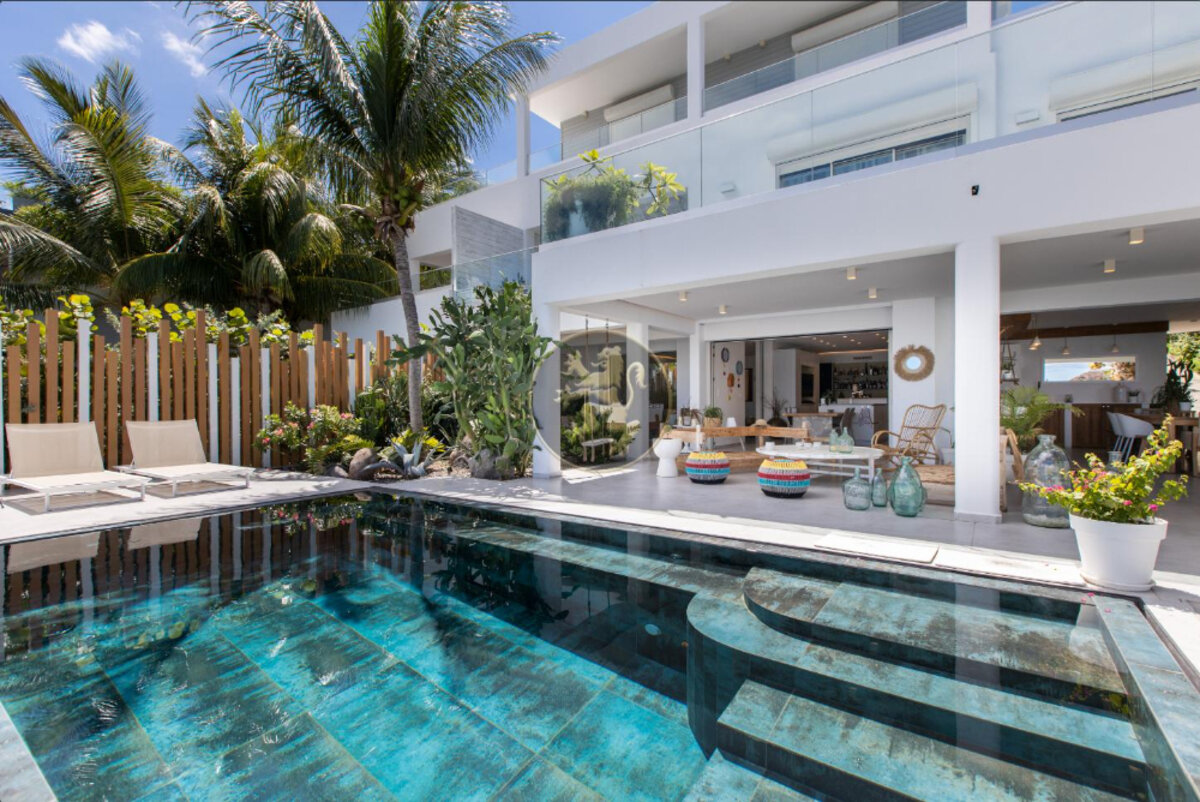 Villa Sunrise Blue Lagoon Luxurious Waterfront