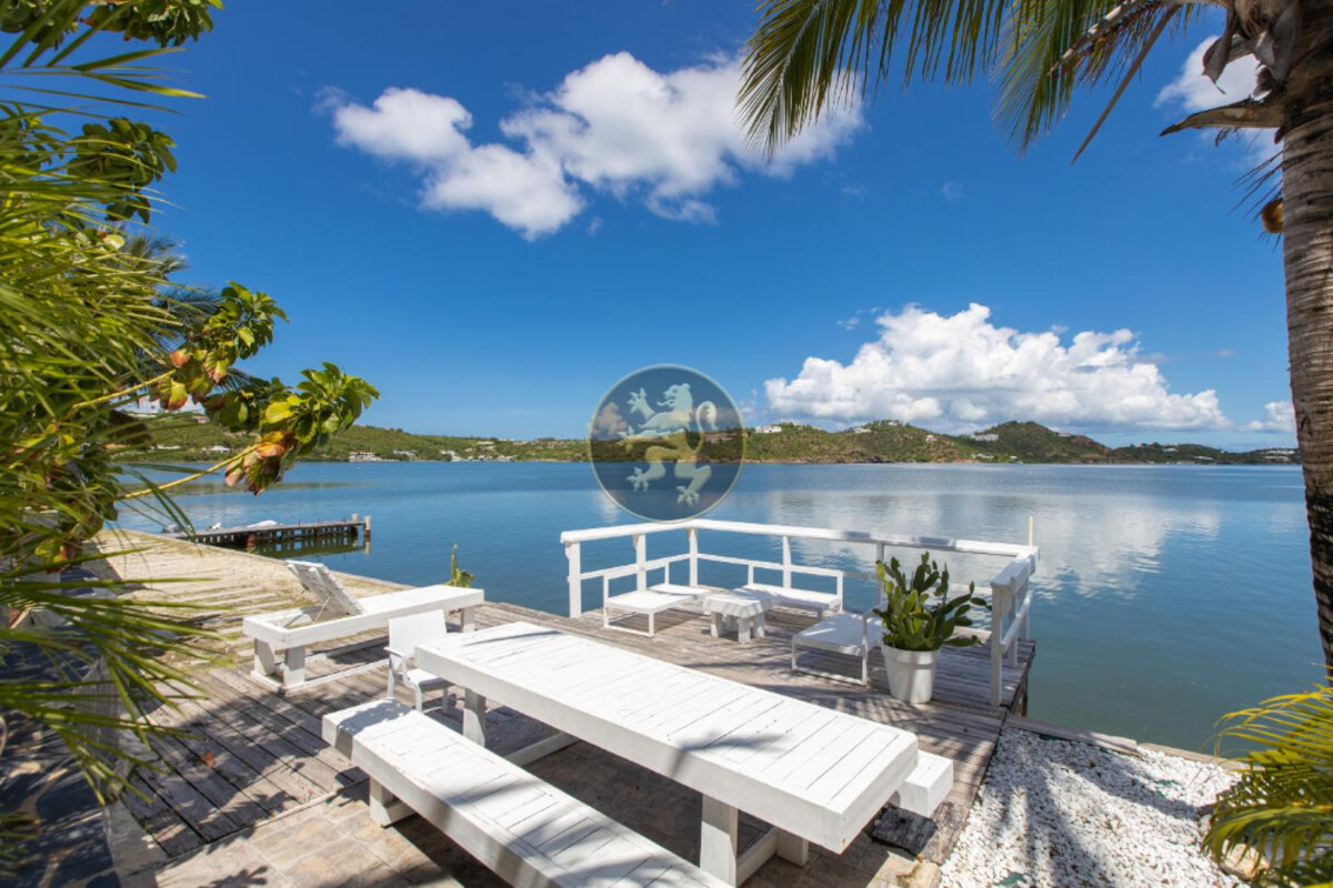 Villa Sunrise Blue Lagoon Luxurious Waterfront