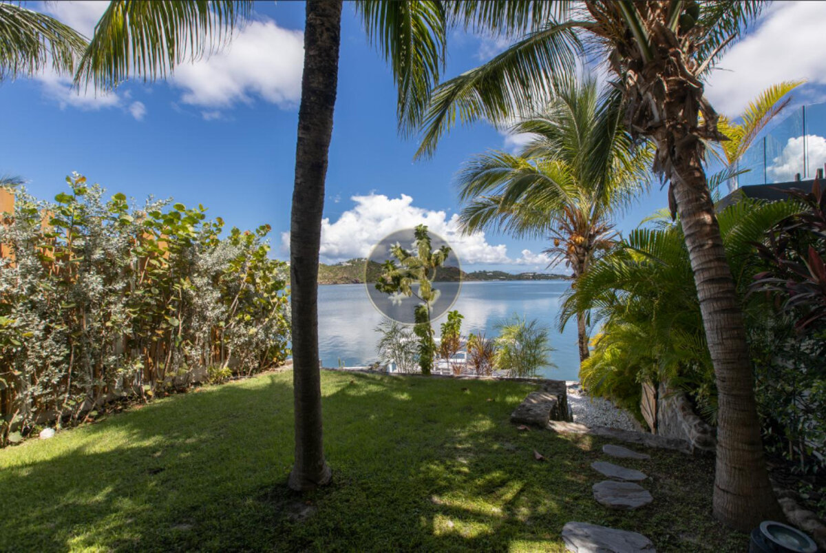 Villa Sunrise Blue Lagoon Luxurious Waterfront