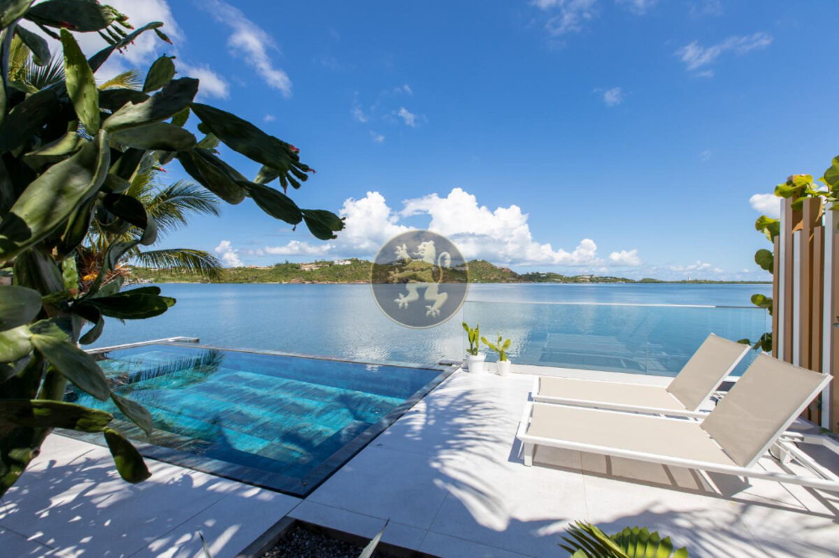 Villa Sunrise Blue Lagoon Luxurious Waterfront