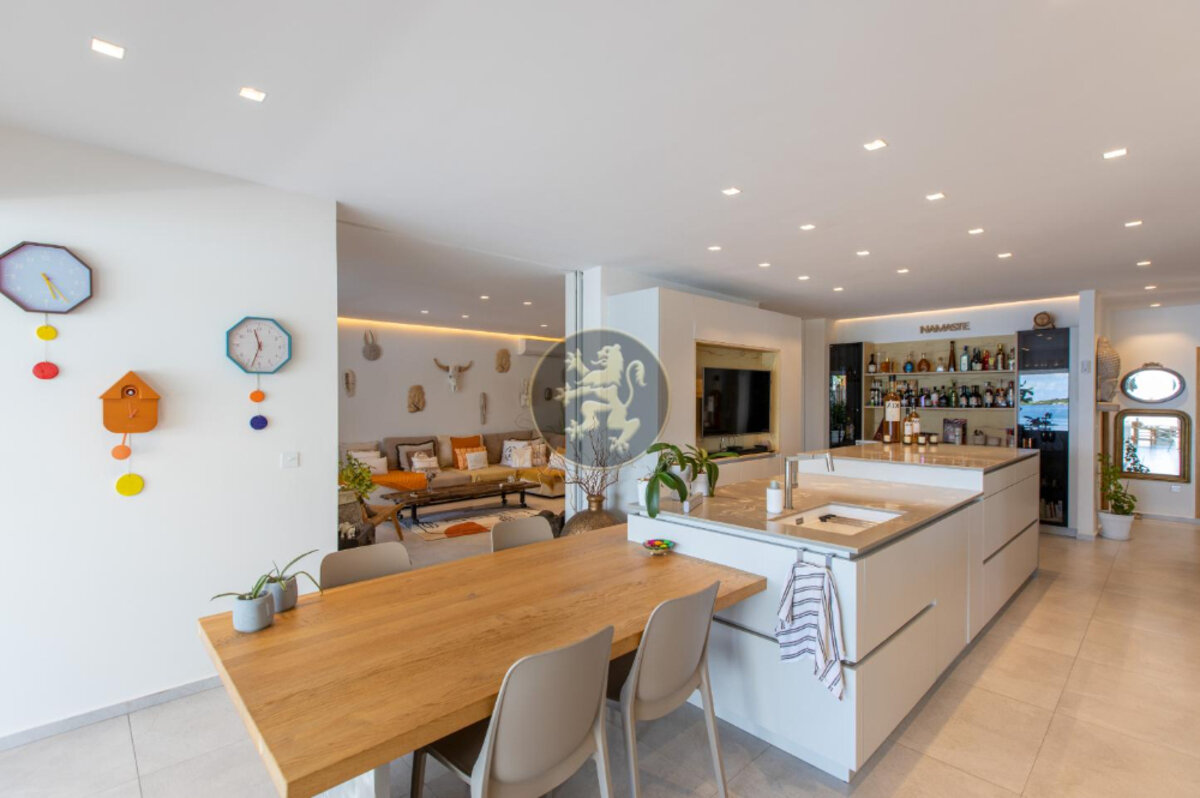 Villa Sunrise Blue Lagoon Luxurious Waterfront