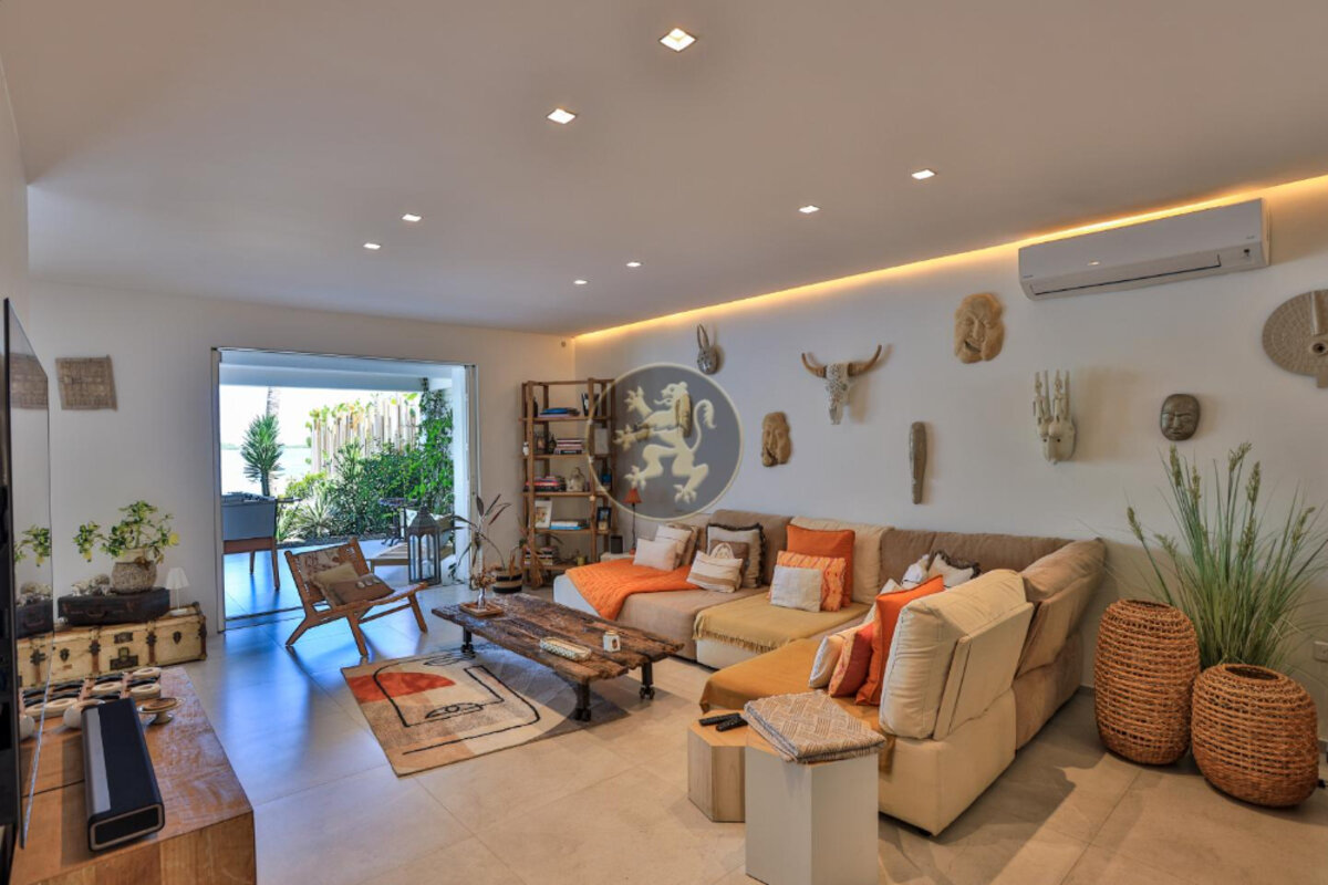 Villa Sunrise Blue Lagoon Luxurious Waterfront