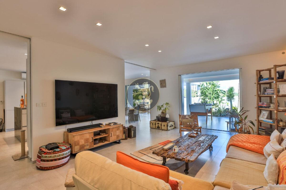 Villa Sunrise Blue Lagoon Luxurious Waterfront