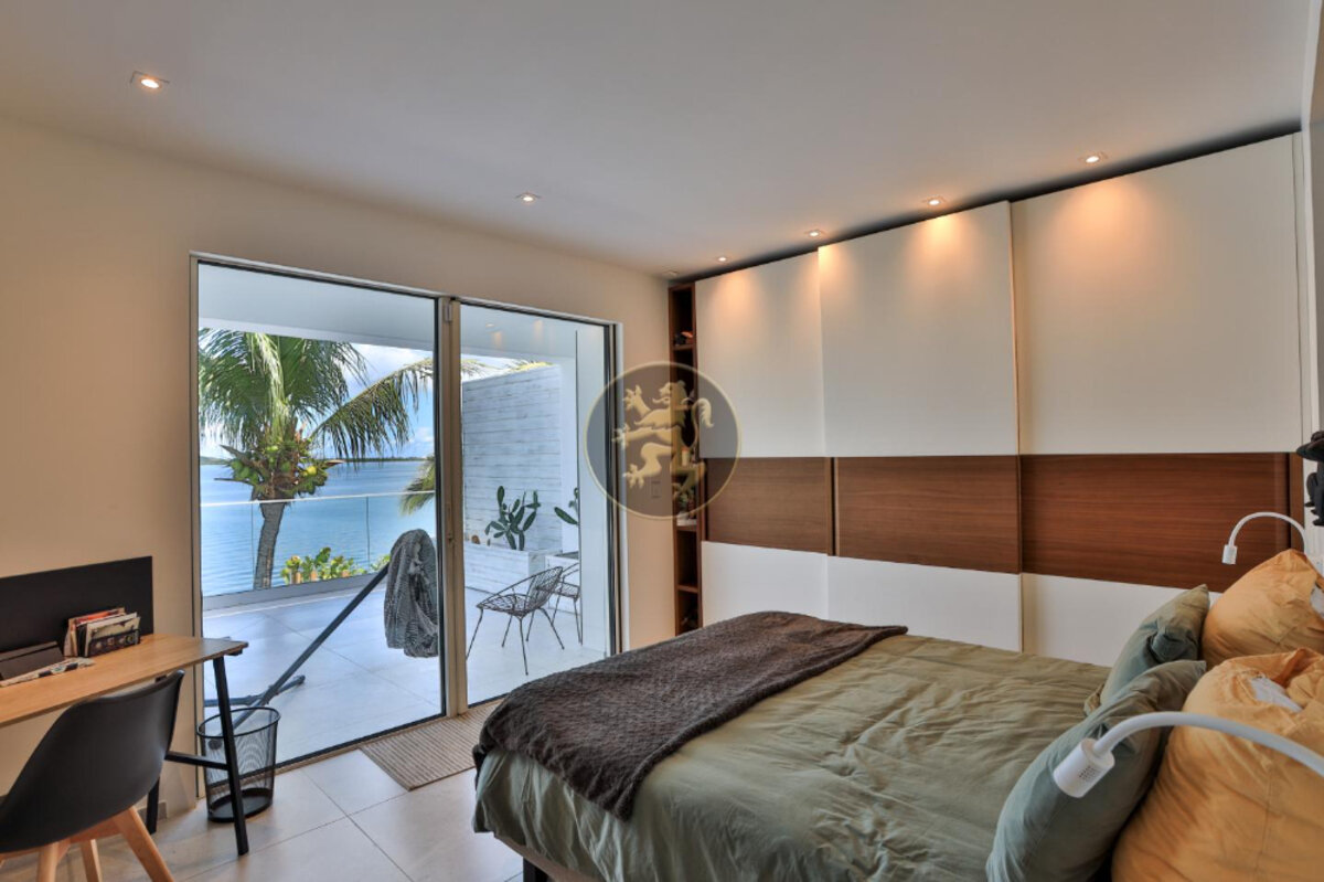 Villa Sunrise Blue Lagoon Luxurious Waterfront