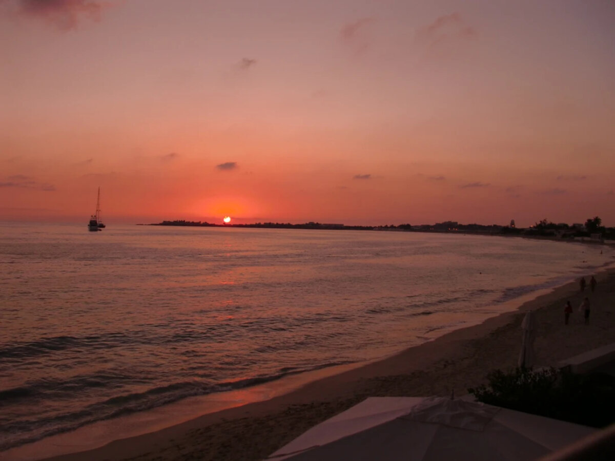 Luxury Beachfront Living at Aqualina Beach Club