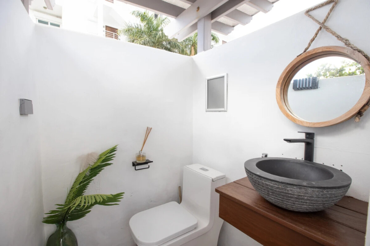 Luxury Beachfront Living at Aqualina Beach Club