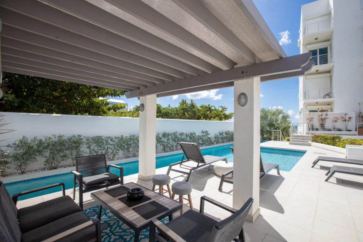 Luxury Beachfront Living at Aqualina Beach Club