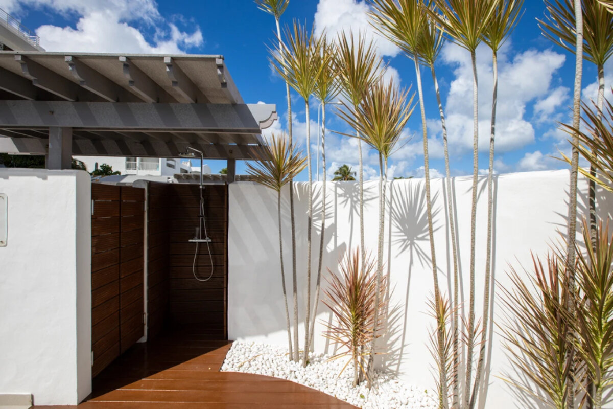 Luxury Beachfront Living at Aqualina Beach Club