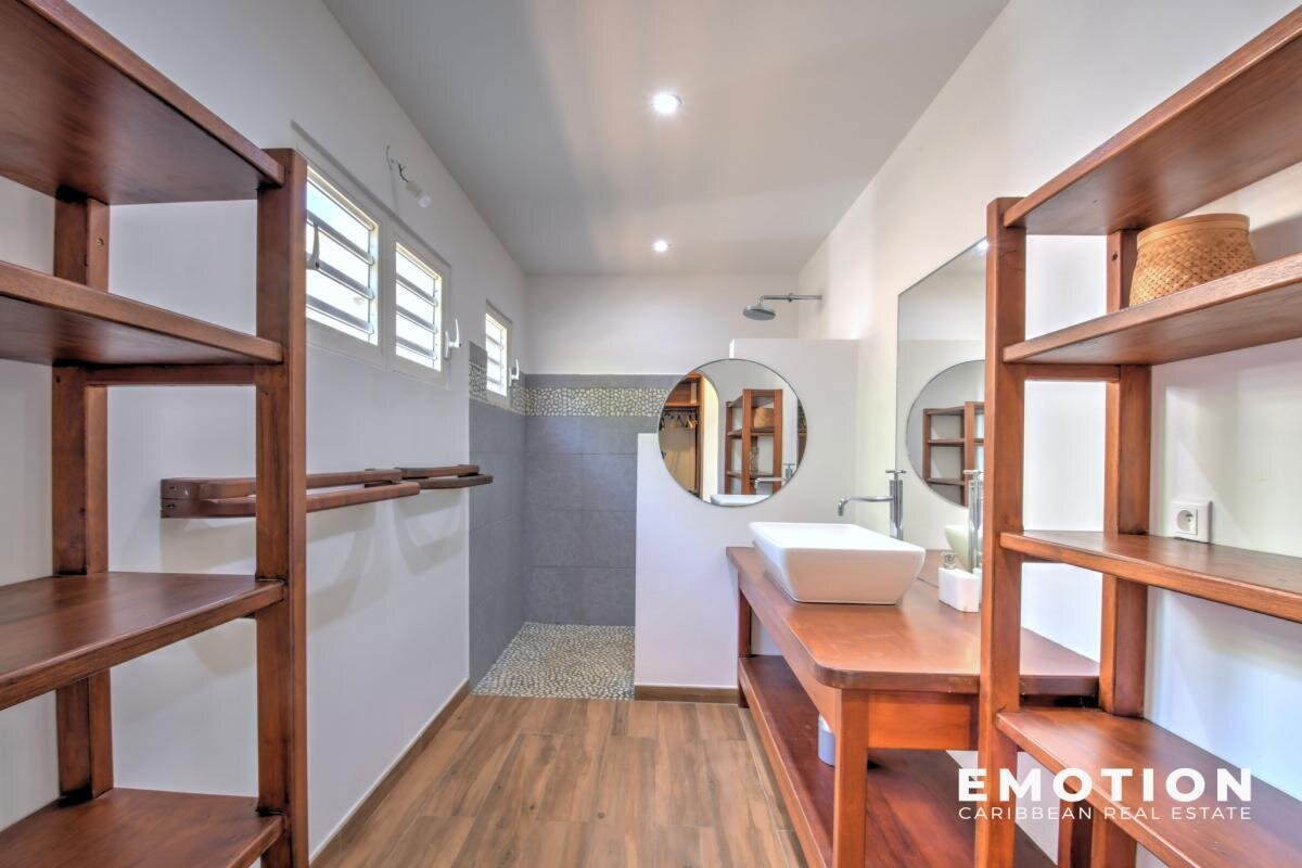 Ensemble immobilier vue mer - villa T4 + bungalow T3 - 173 m