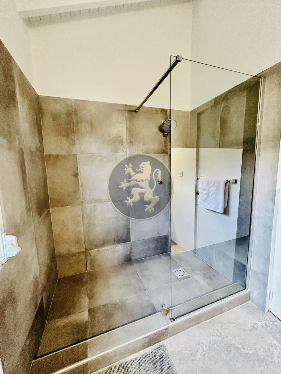 Turnkey Investment: Stylish Studio & Loft & Income