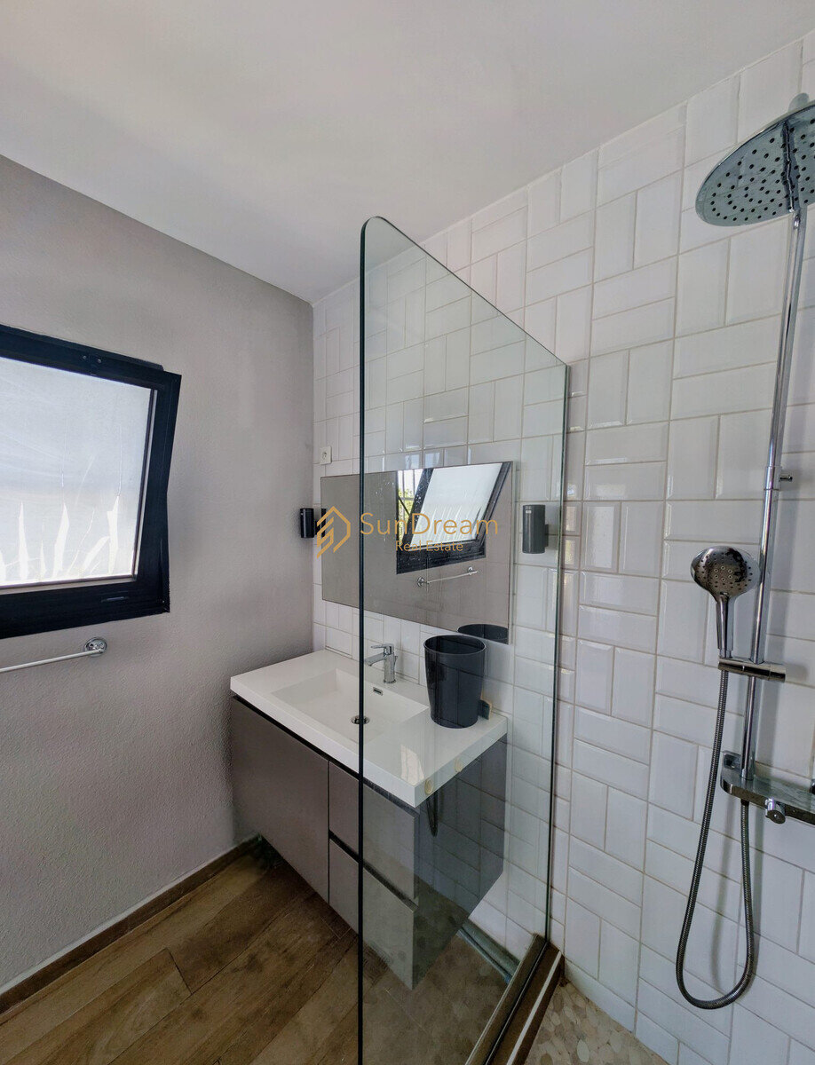  Studio meublé de 42 m² avec Vue Lagon  Résid