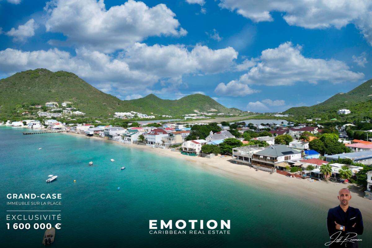 Photo Immeuble R+1 / 368 m2 - Plage de Grand-Case