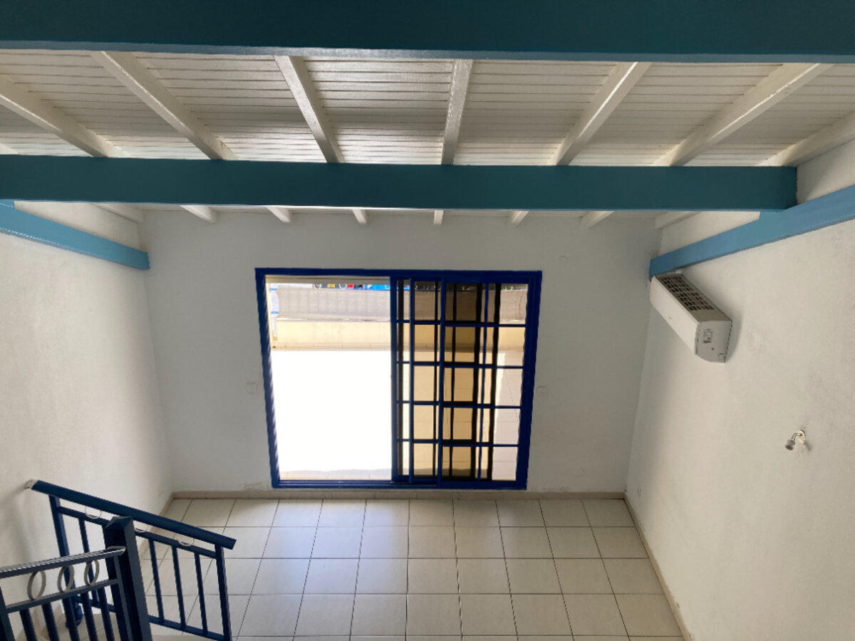 TYPE 3 EN DUPLEX A BAIE NETTLE