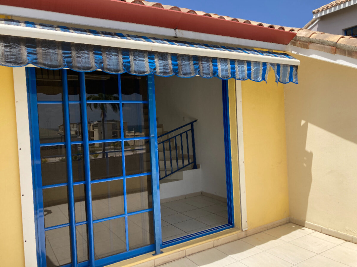 TYPE 3 EN DUPLEX A BAIE NETTLE