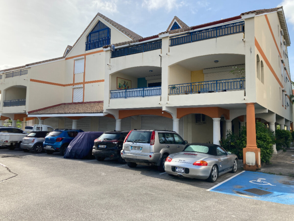 TYPE 3 EN DUPLEX A BAIE NETTLE