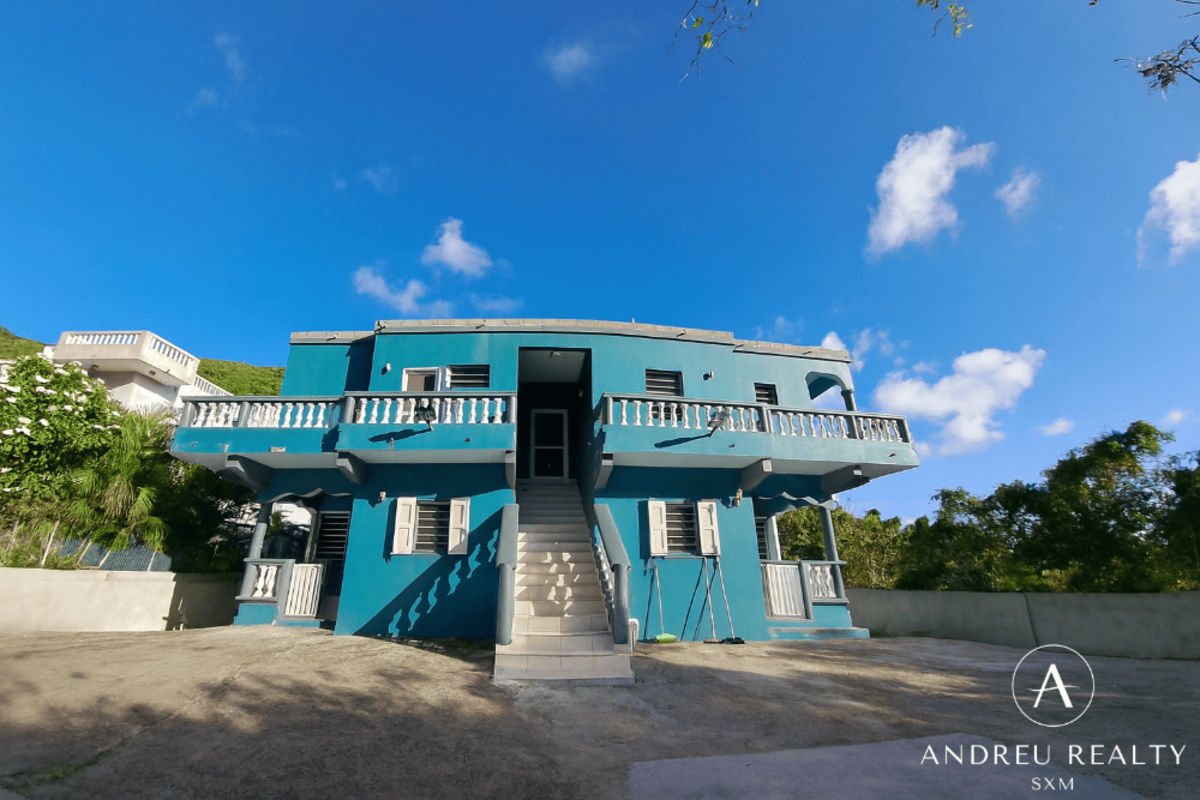 Propriété à revenus avec vue lagune – Diamond Hill