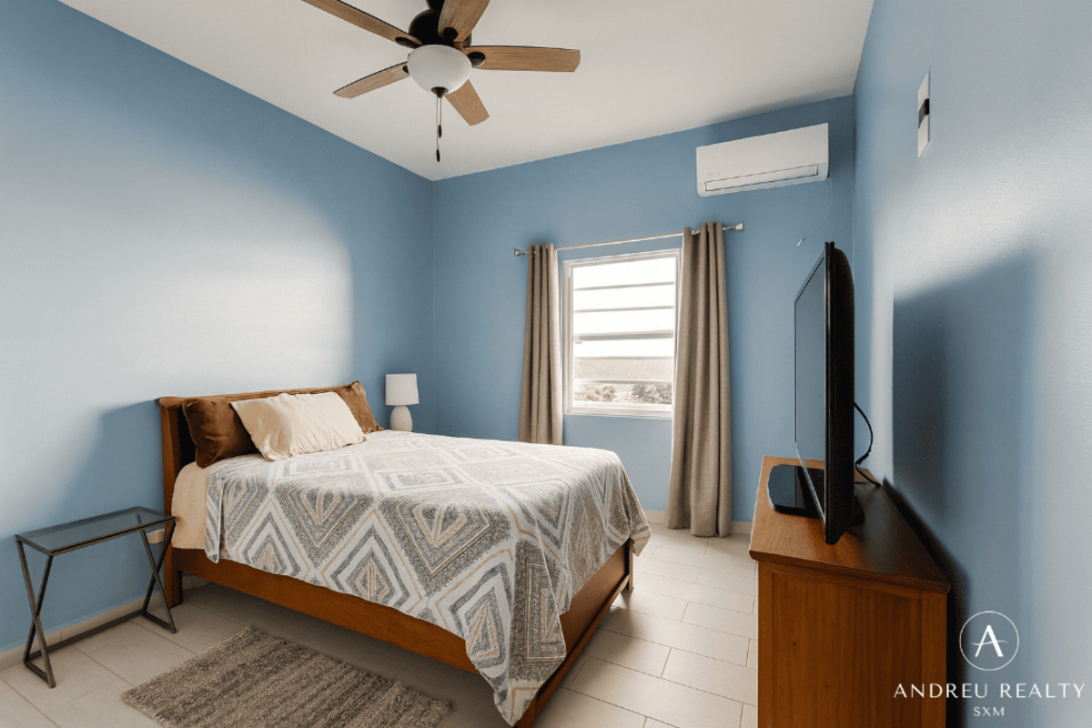 Propriété à revenus avec vue lagune – Diamond Hill