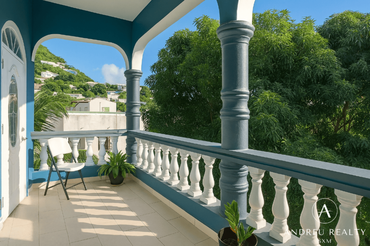 Propriété à revenus avec vue lagune – Diamond Hill