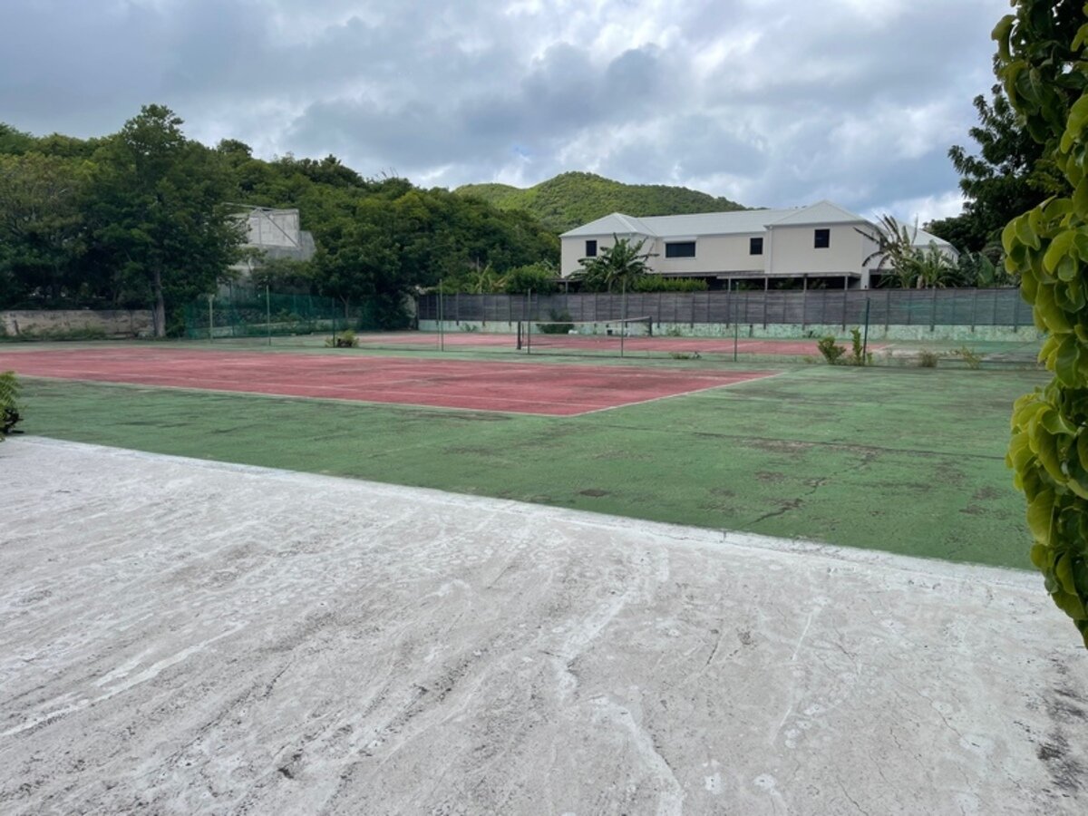 Terrain Saint Martin (978)