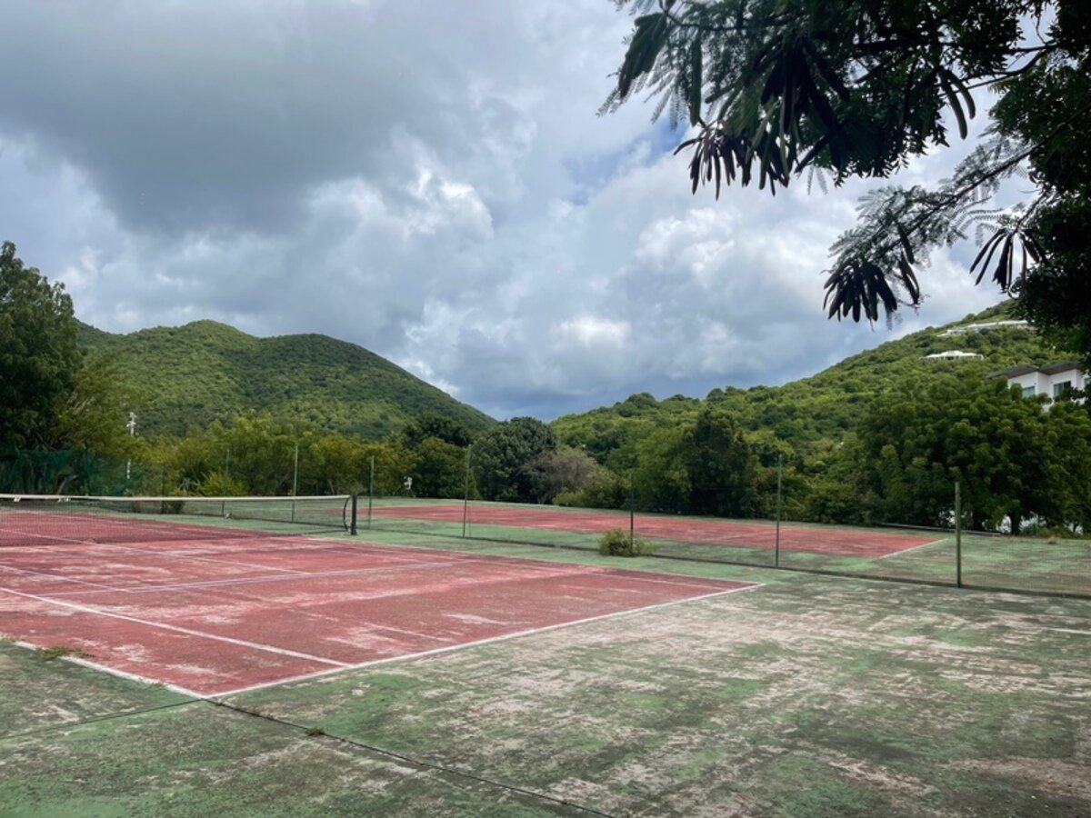 Terrain Saint Martin (978)