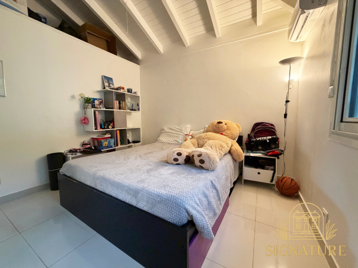 Villa T4 + 3 appartements - Opportunité locative