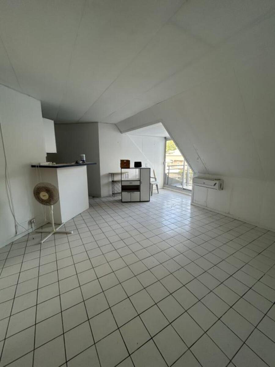 Grand Studio - Howell Center