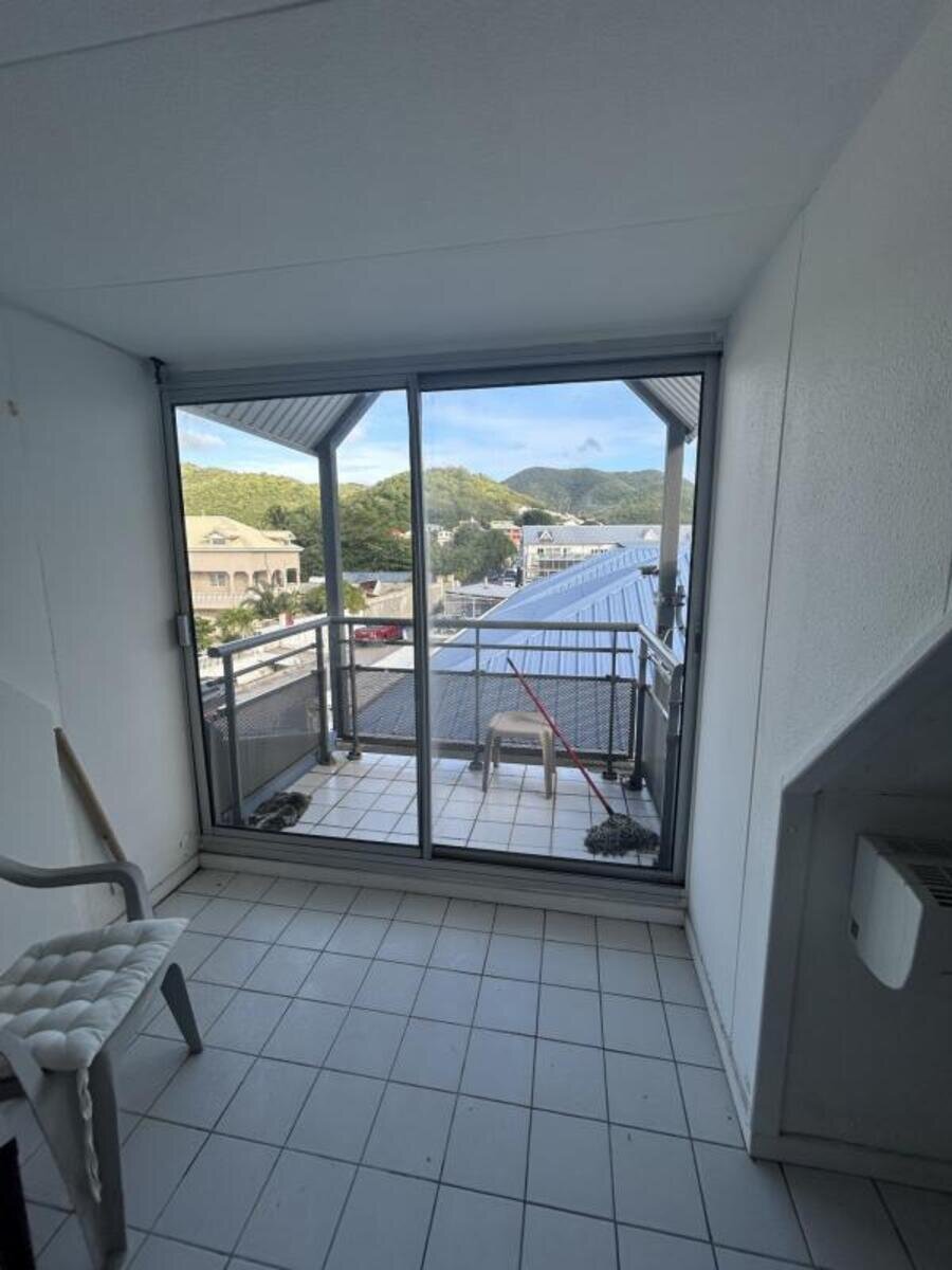 Grand Studio - Howell Center