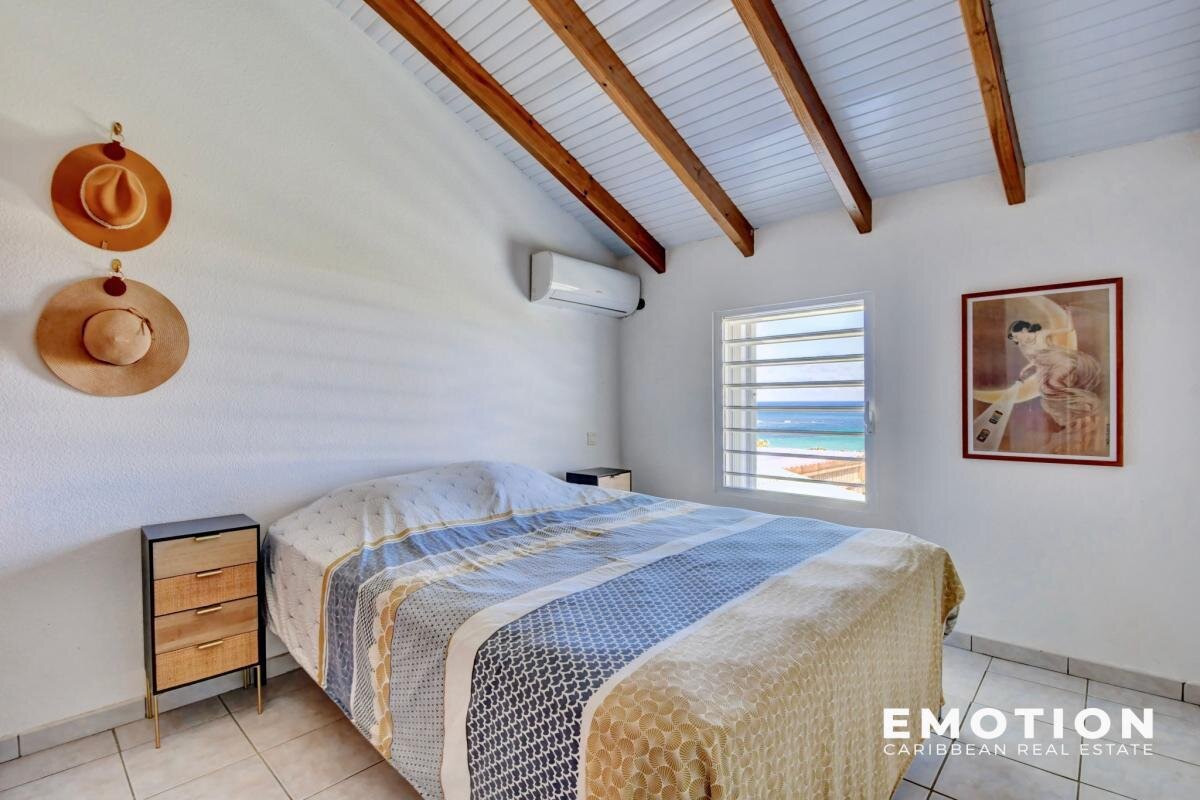 4-room house with sea view - Oyster Pond