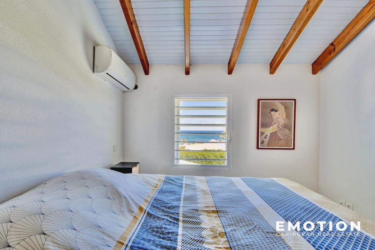 4-room house with sea view - Oyster Pond