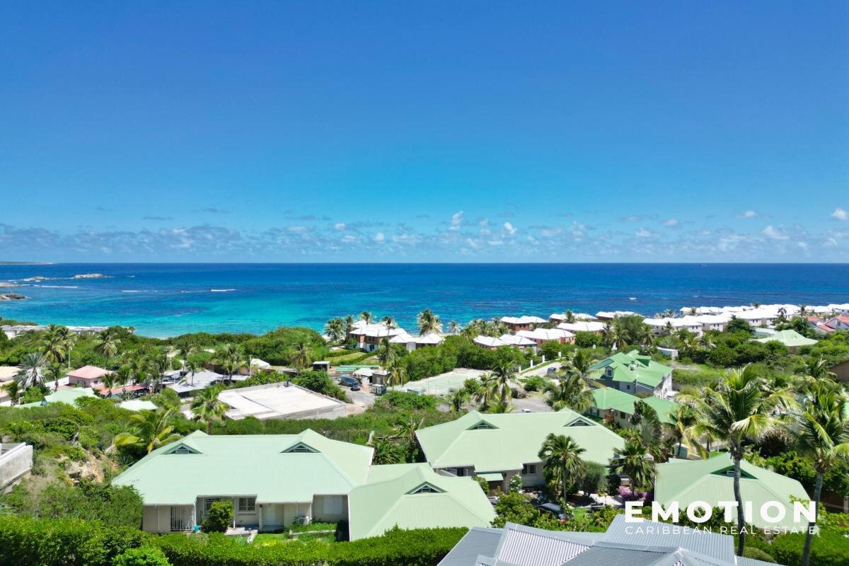 4-room house with sea view - Oyster Pond