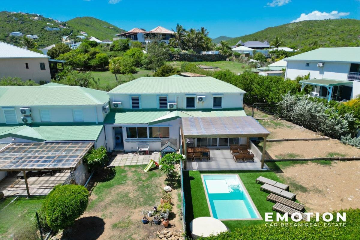 4-room house with sea view - Oyster Pond