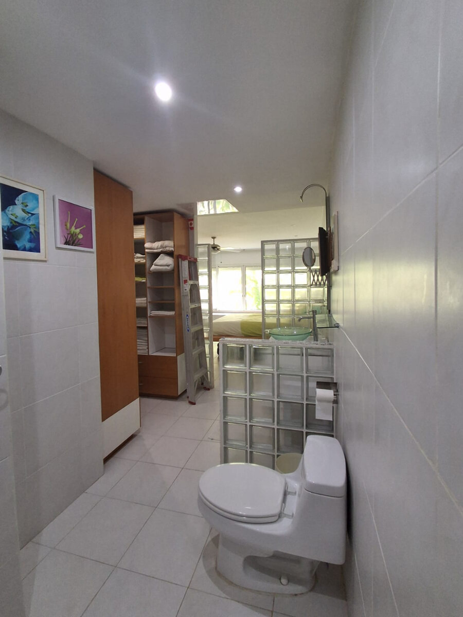 Cupecoy Beach, cozy 2 bed