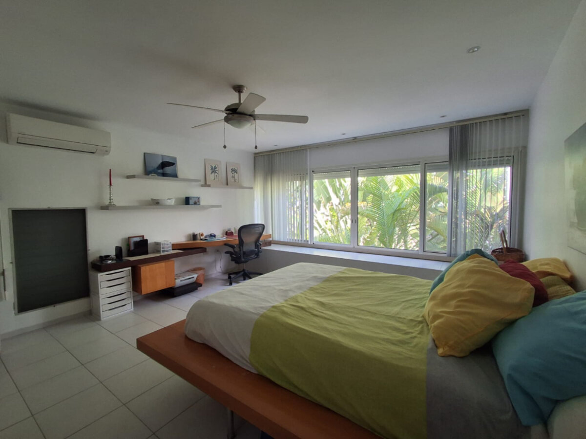 Cupecoy Beach, cozy 2 bed