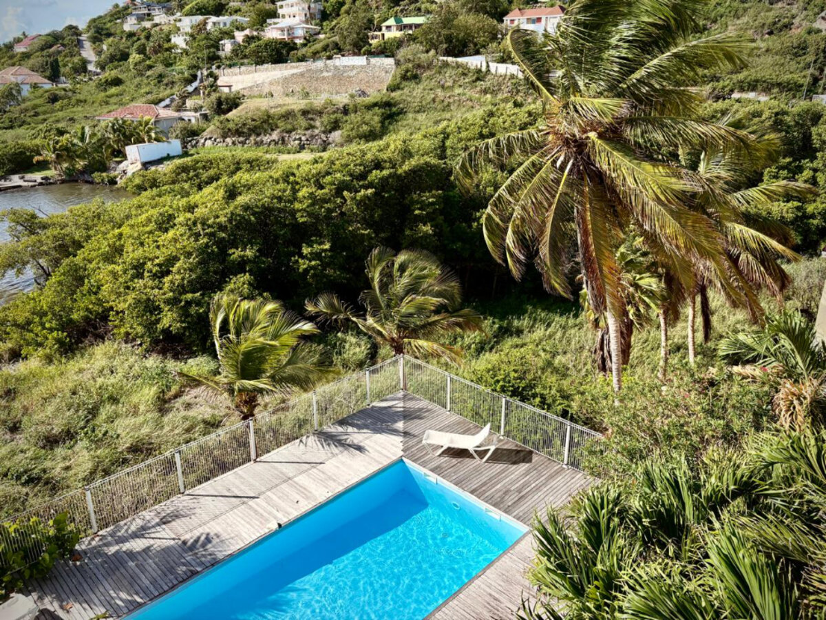 Magnificent 4-room apartment of 78 m2 with sea view