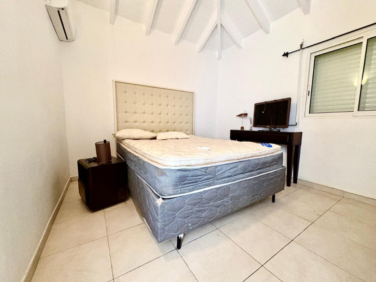 Magnificent 4-room apartment of 78 m2 with sea view