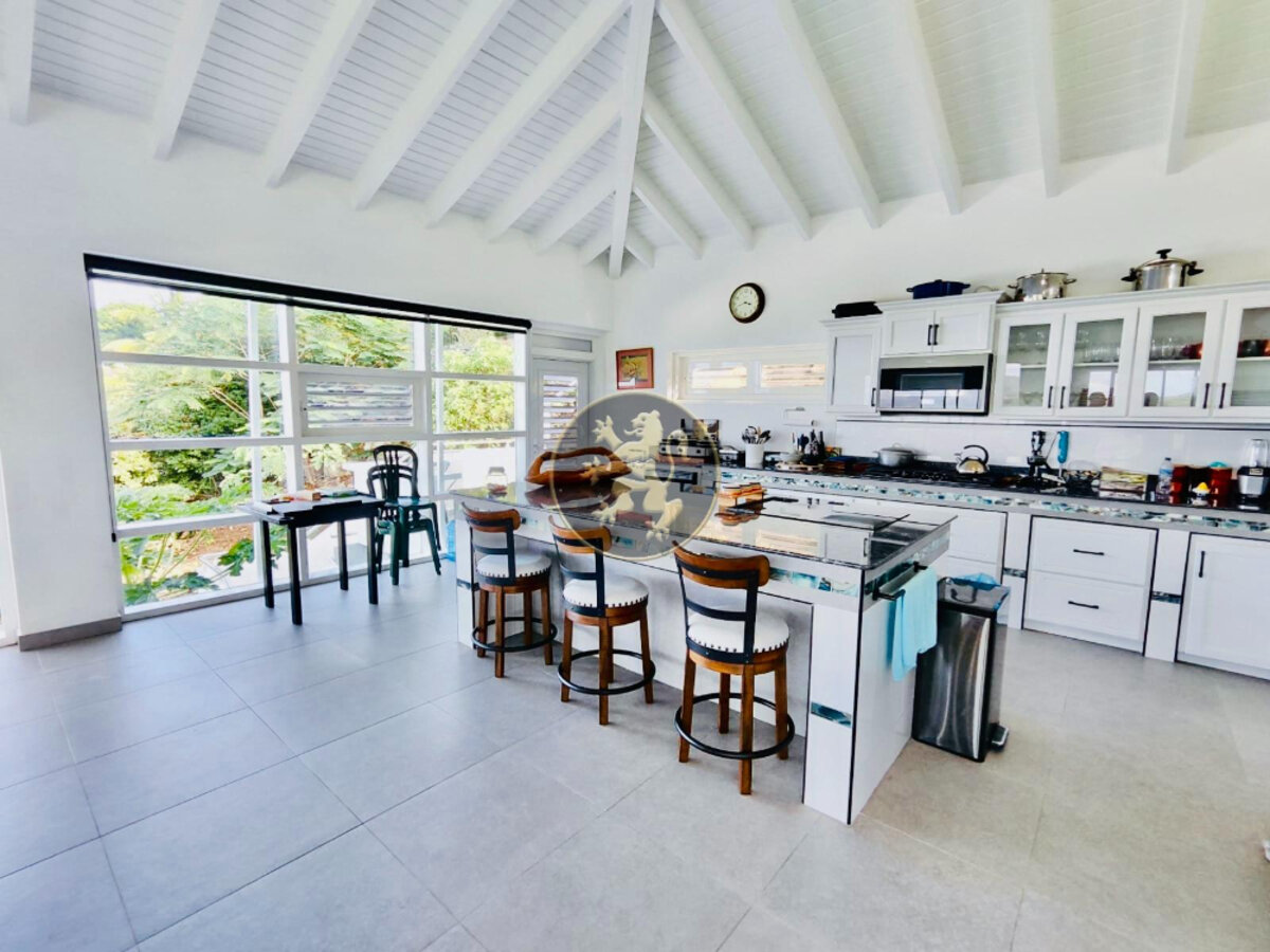 🔸4BR/4BA LUXURY VILLA🔸📍Oyster Pond #400