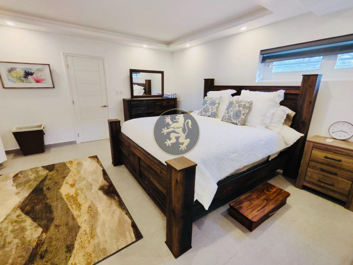 🔸4BR/4BA LUXURY VILLA🔸📍Oyster Pond #400