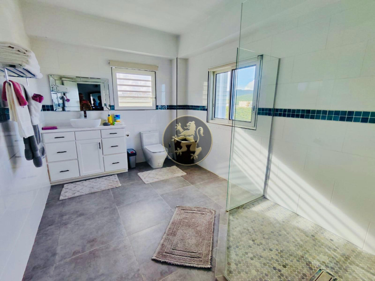 🔸4BR/4BA LUXURY VILLA🔸📍Oyster Pond #400