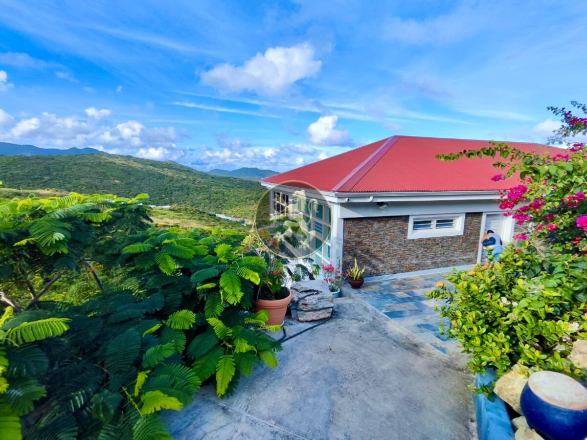 🔸4BR/4BA LUXURY VILLA🔸📍Oyster Pond #400