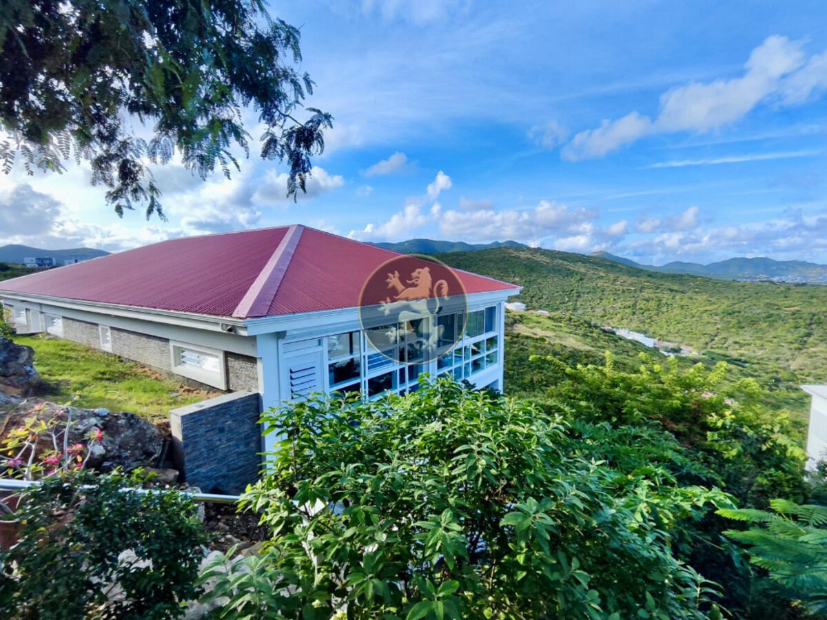 🔸4BR/4BA LUXURY VILLA🔸📍Oyster Pond #400