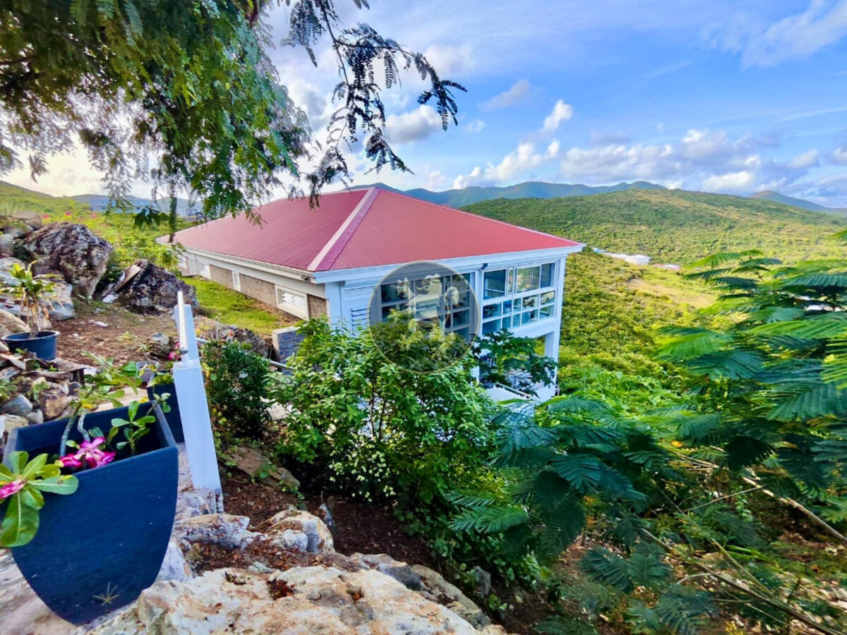 🔸4BR/4BA LUXURY VILLA🔸📍Oyster Pond #400