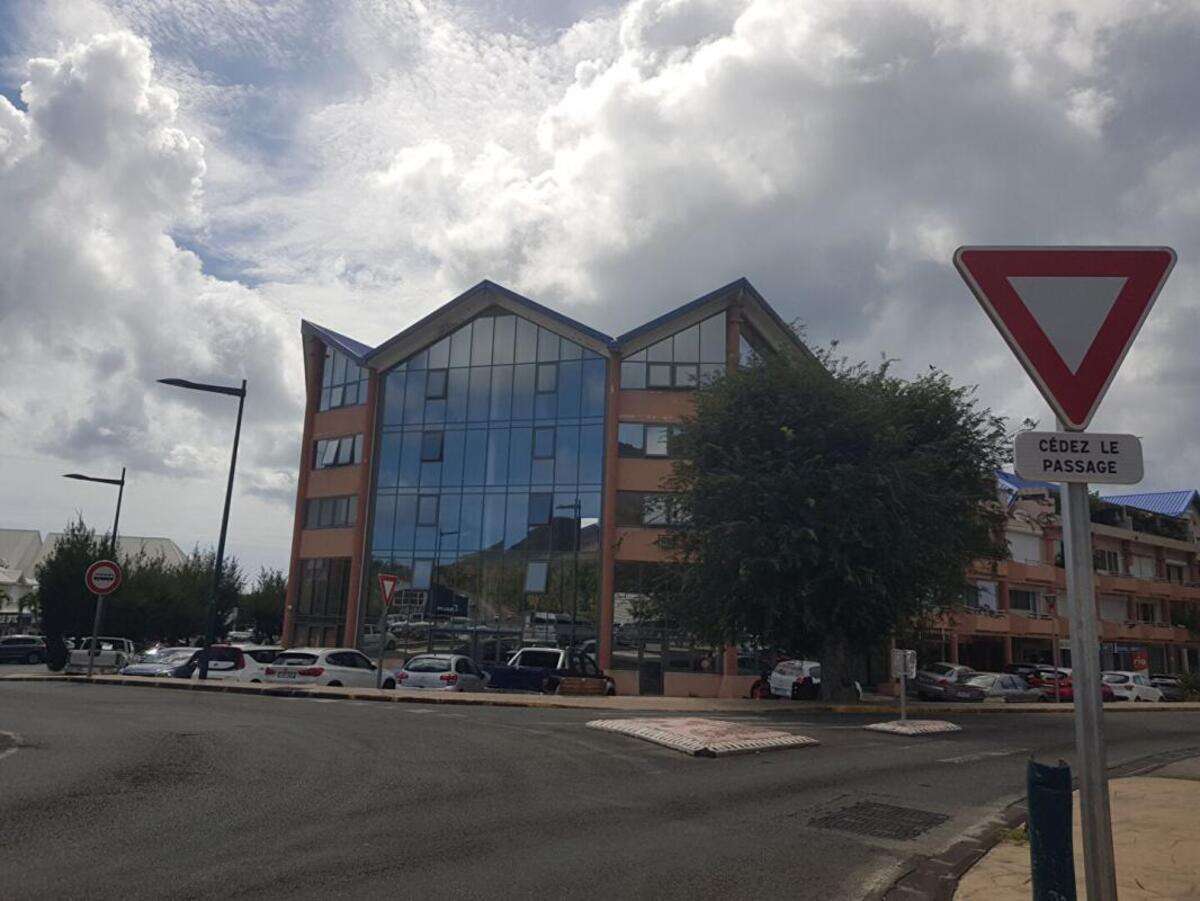 Photo Sous Promesse De A rénover à Bellevue les portes de Sxm