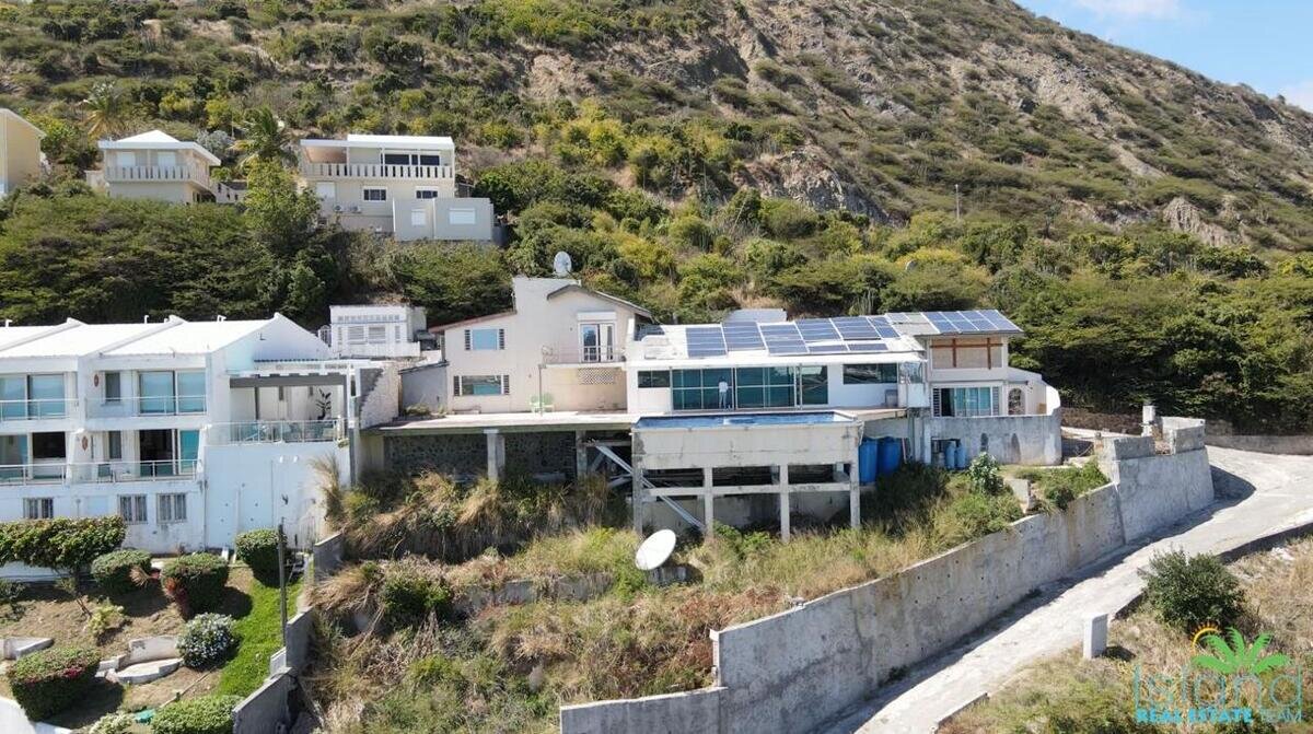 Little Bay Fixer Upper