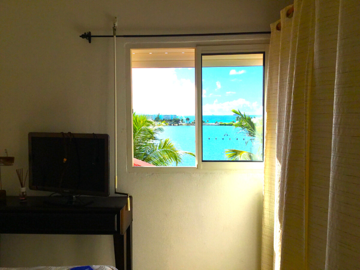 Magnificent 4-room apartment of 78 m2 with sea view