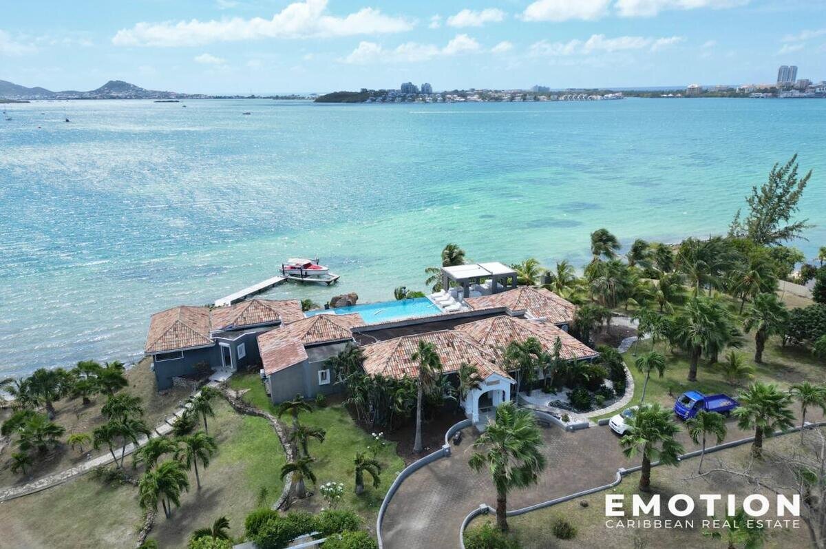 Villa Mirabelle - Exceptional property on the edge of the la