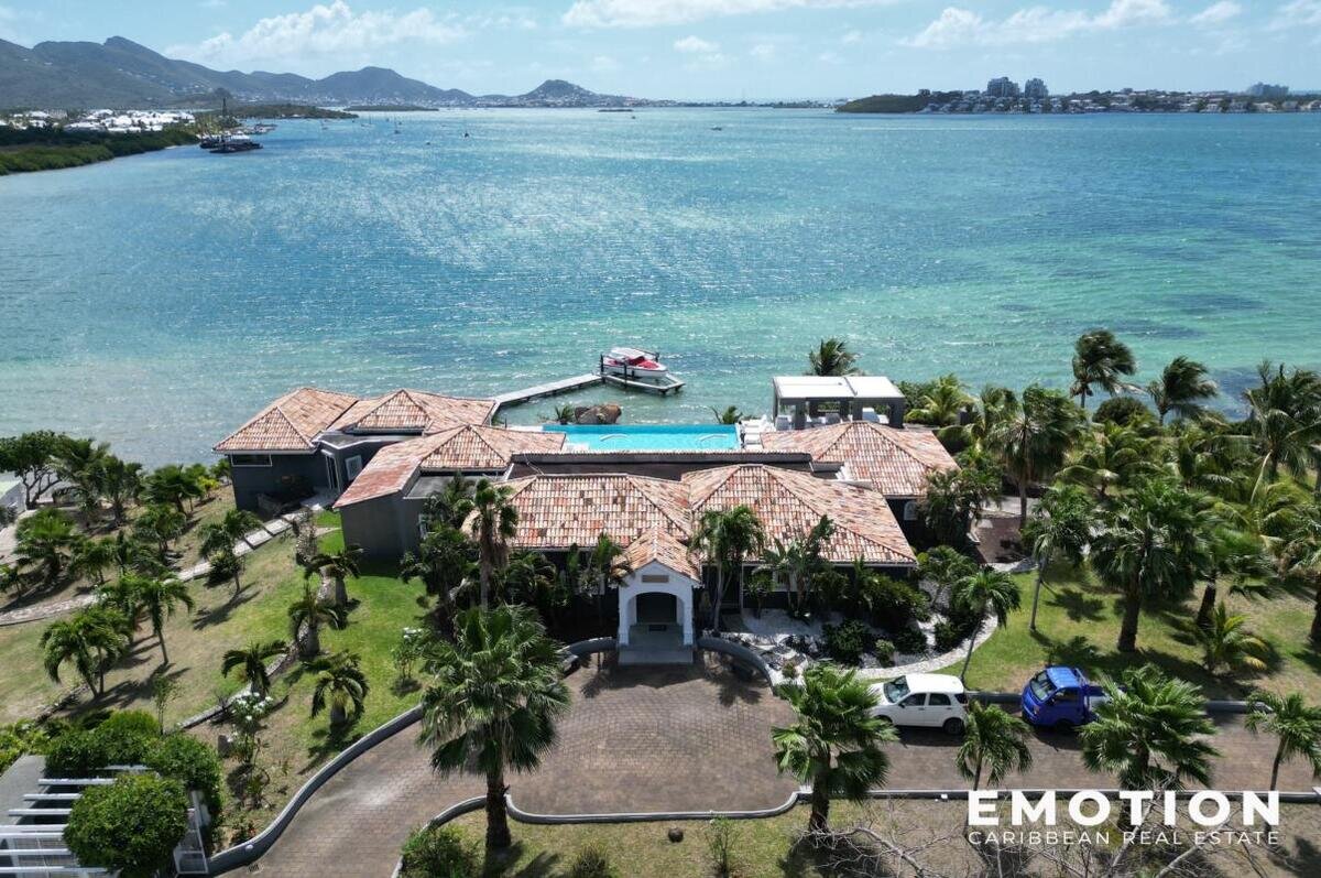 Villa Mirabelle - Exceptional property on the edge of the la