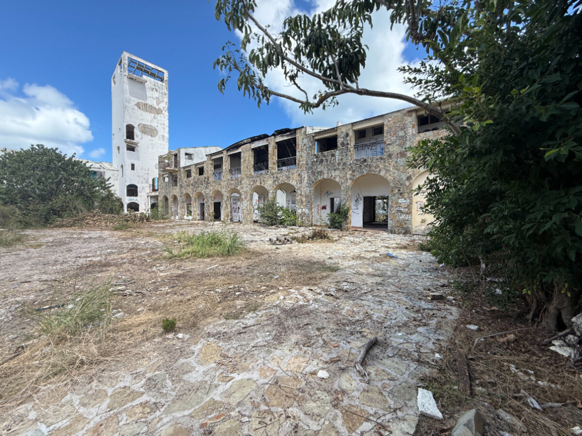 27 acres Beachfront St Martin