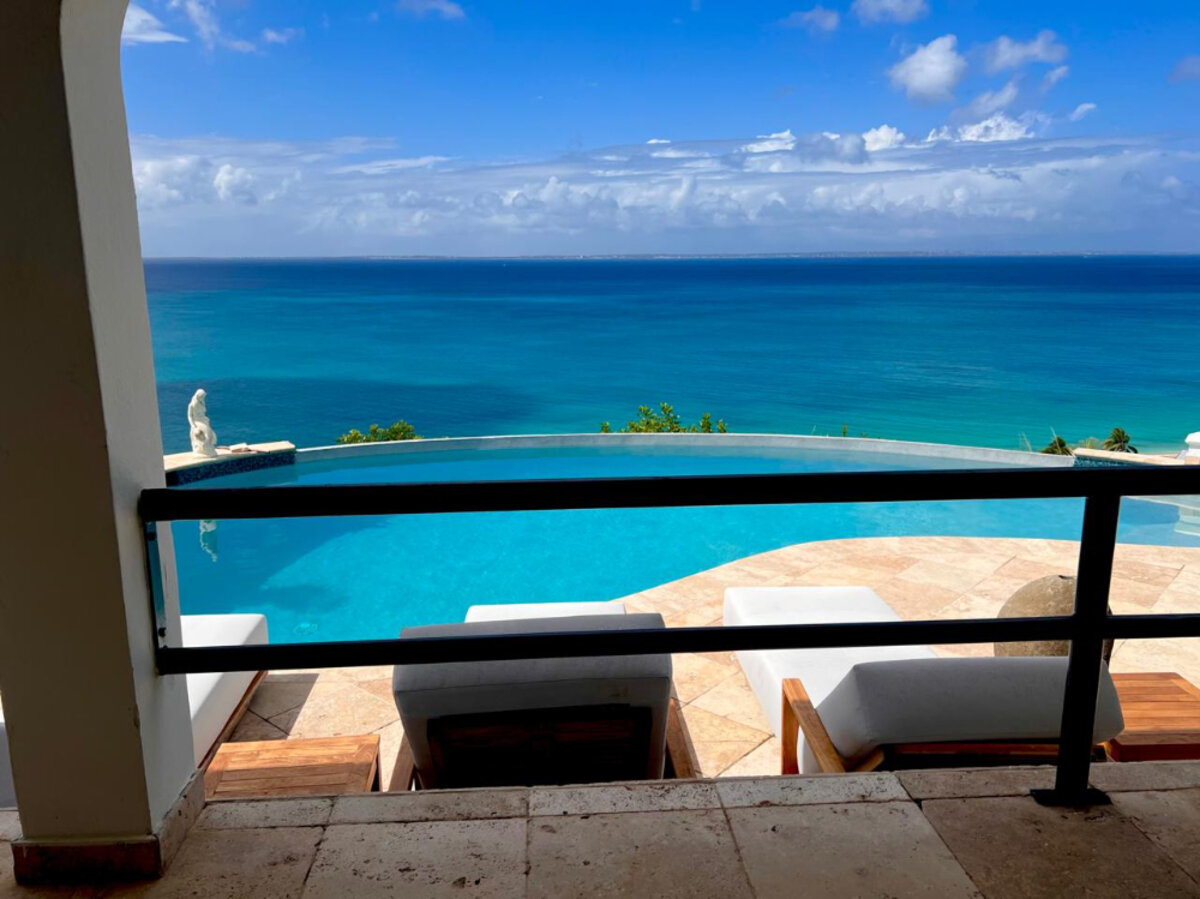 Rare villa vue mer exceptionnelle terres basses