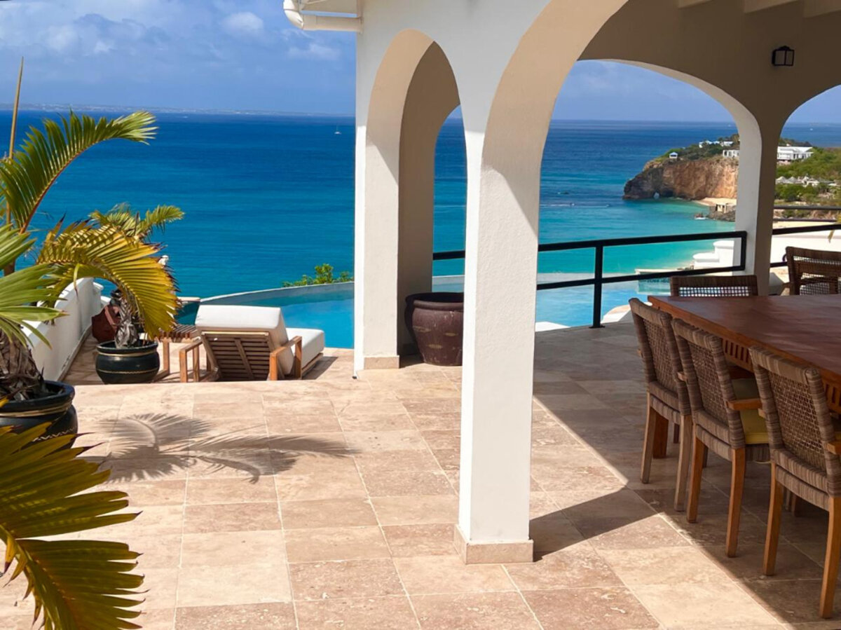 Rare villa vue mer exceptionnelle terres basses